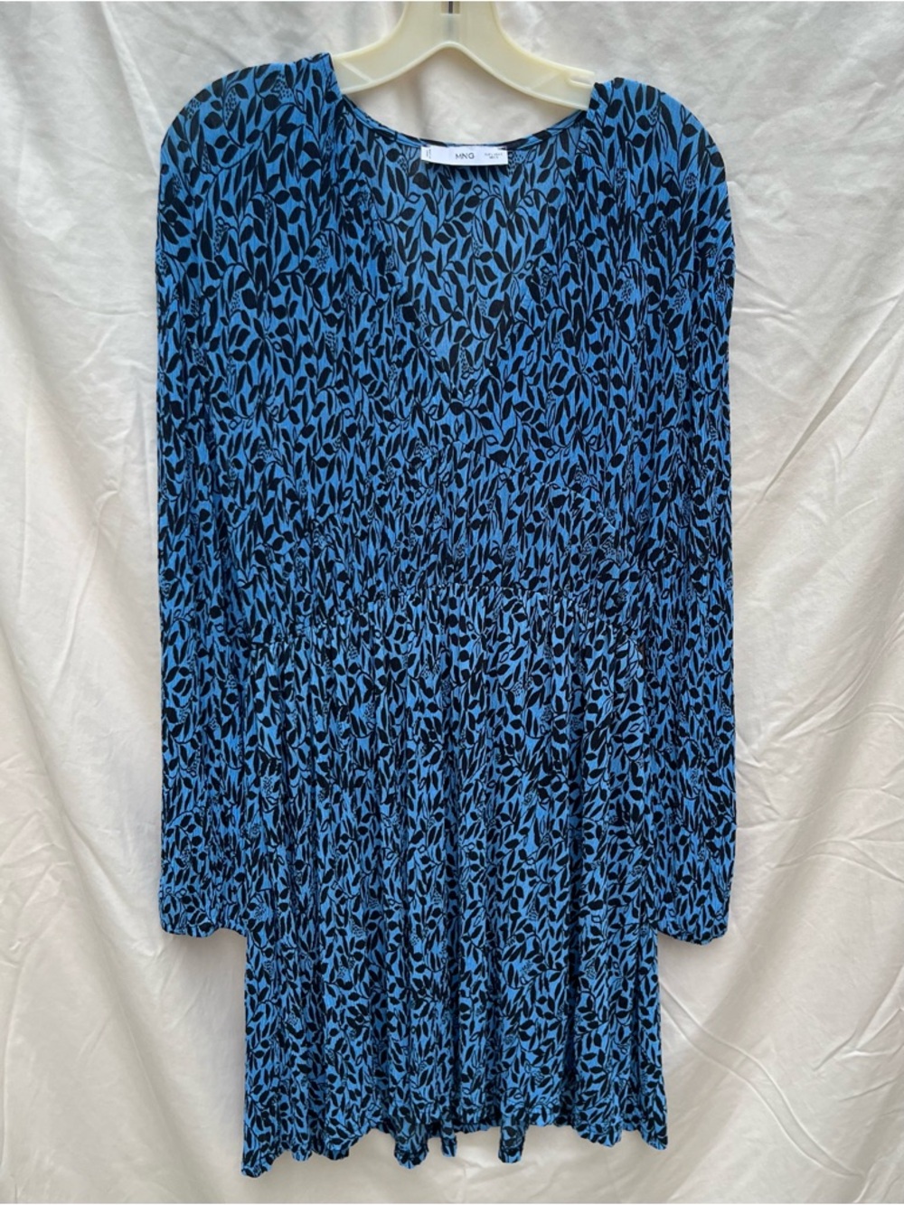 Mango Size 8 Textured Blue and Black Leaf-Print Long-Sleeve Dress